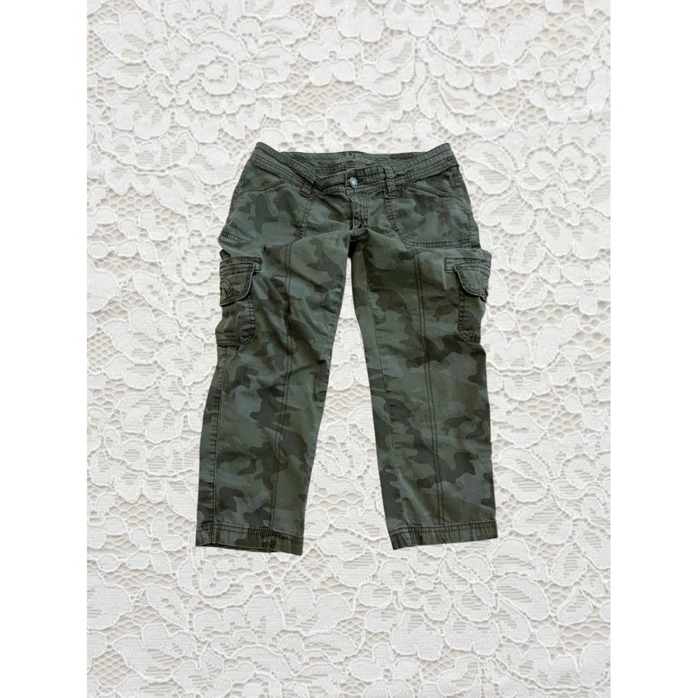 vintage low rise camo cargo capris